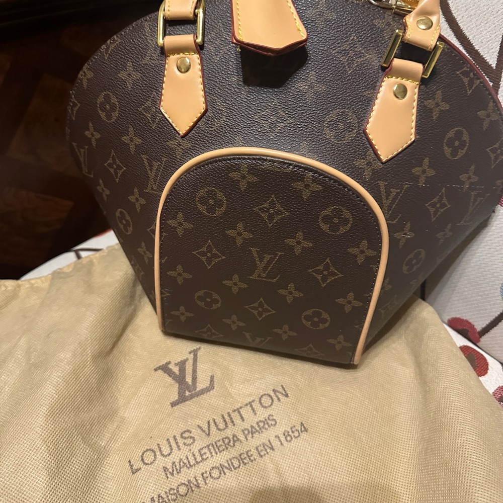 Designer inspired handbag with Monogram Canvas